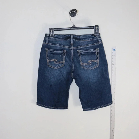 Silver Jeans Shorts, denim, distressed size large - Picture 3 of 8